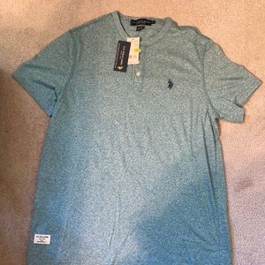 NWT Men’s Polo Tshirt Medium